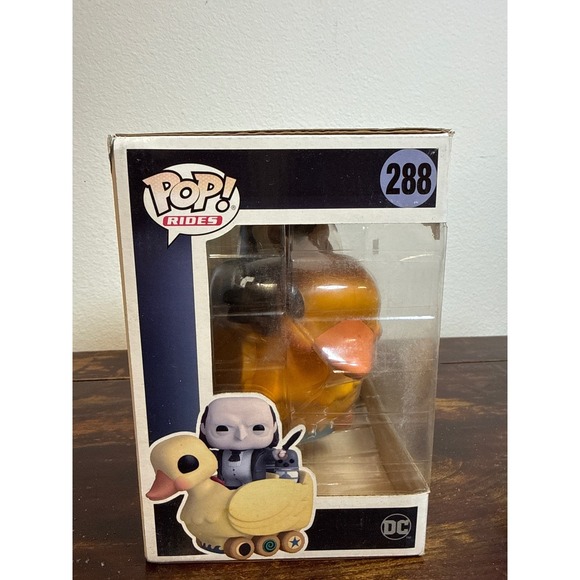 FUNKO POP THE PENGUIN AND DUCK RIDE BATMAN SDCC 2022 SUMMER CONVENTION EXCLUSIVE - Picture 2 of 6
